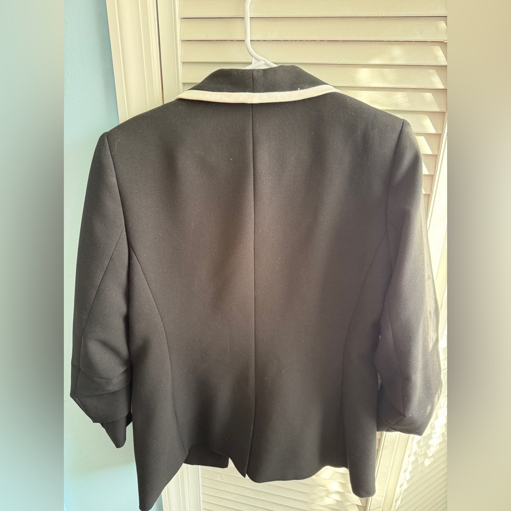 Karl Lagerfeld Black Blazer with Cream Accents - Picture 3 of 4
